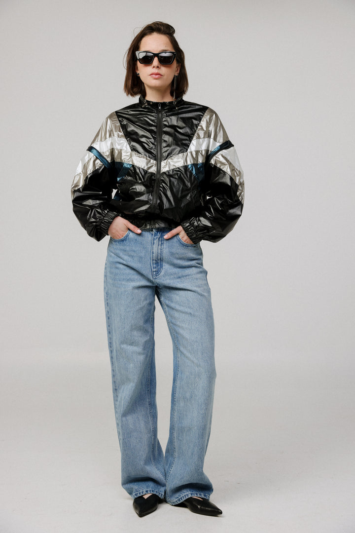Black Nylon Jacket ג'קט ניילון בעיצוב יוקרתי לאישה