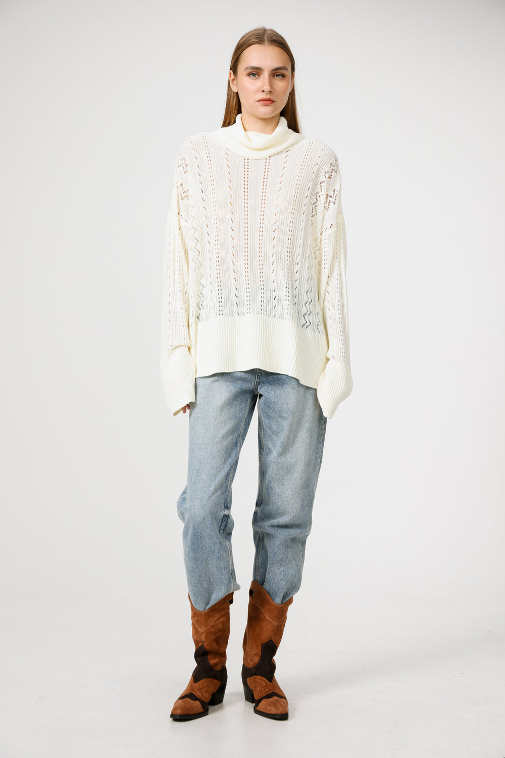 סוודר בצבע קרם שמנת Still Cream Jumper