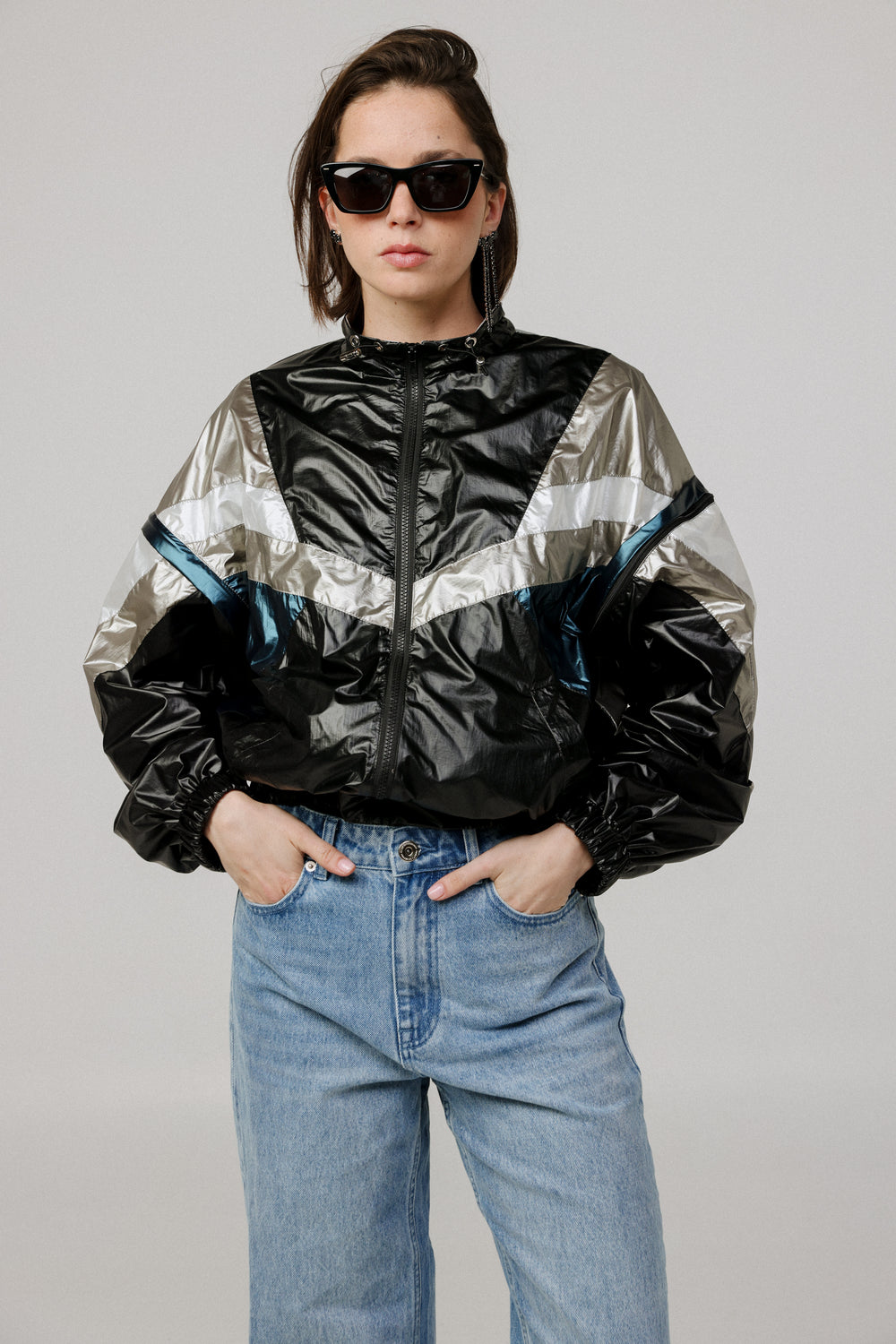 Black Nylon Jacket ג'קט ניילון איכותי בצבע שחור לנשים