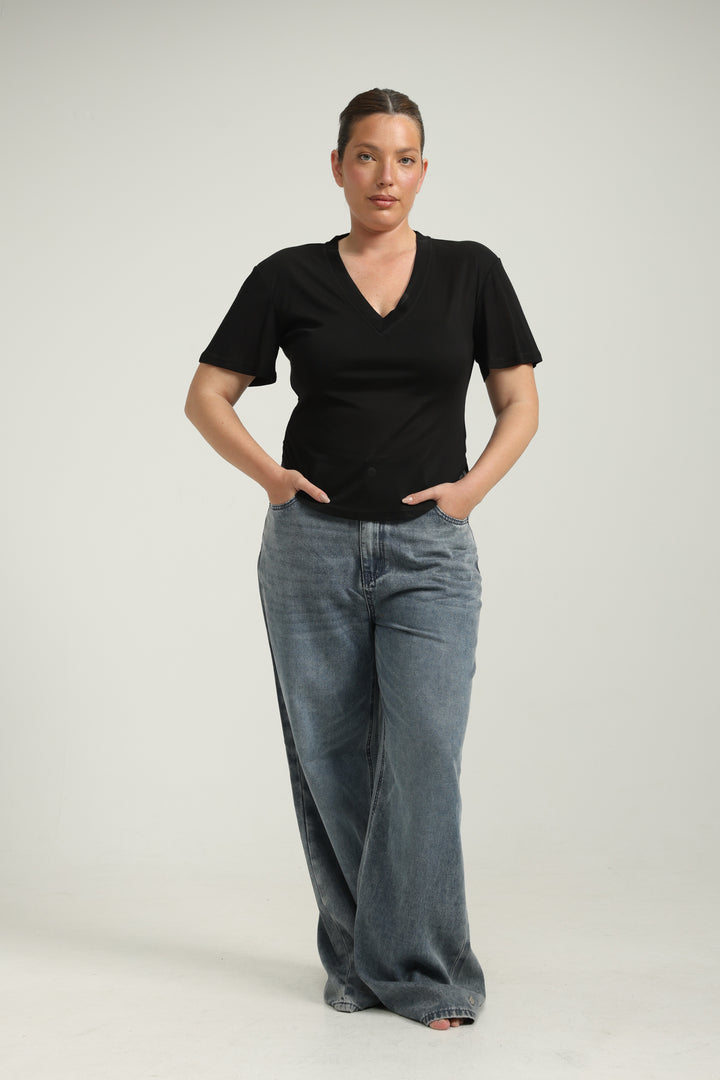 Clean23 Navy V T-Shirt