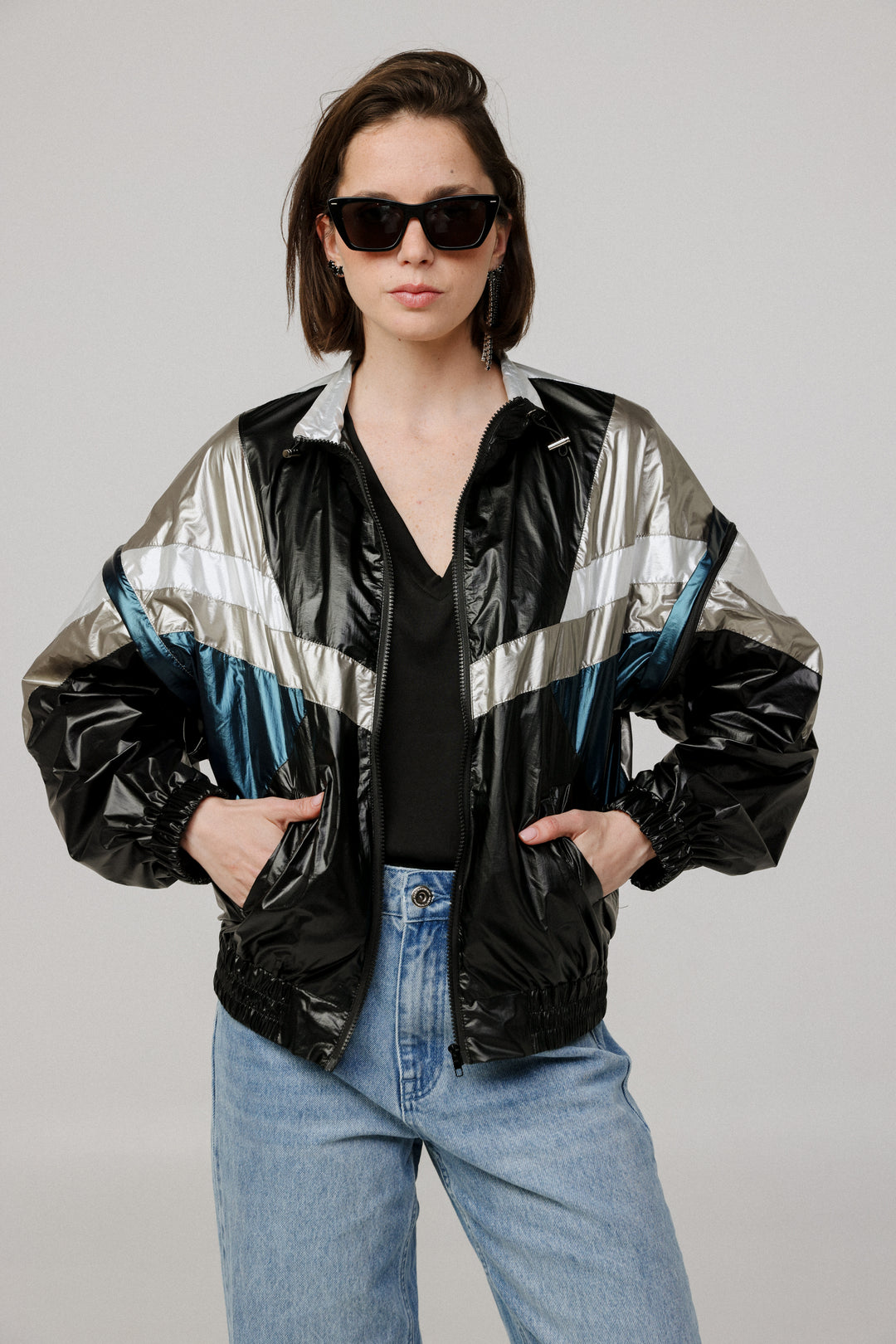 Black Nylon Jacket ג'קט ניילון מטאלי מבריק