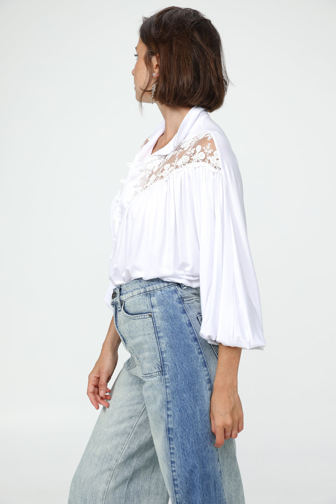 White Lace Shoulders Buttoned Shirt