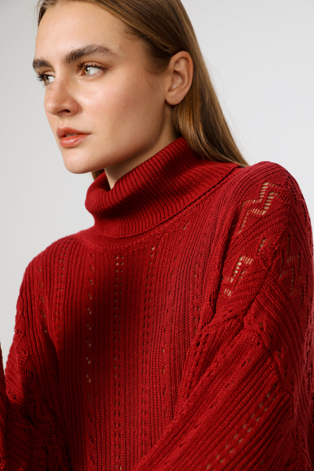 סריג בצבע אדום עם צווארון גולף Still Wine Jumper