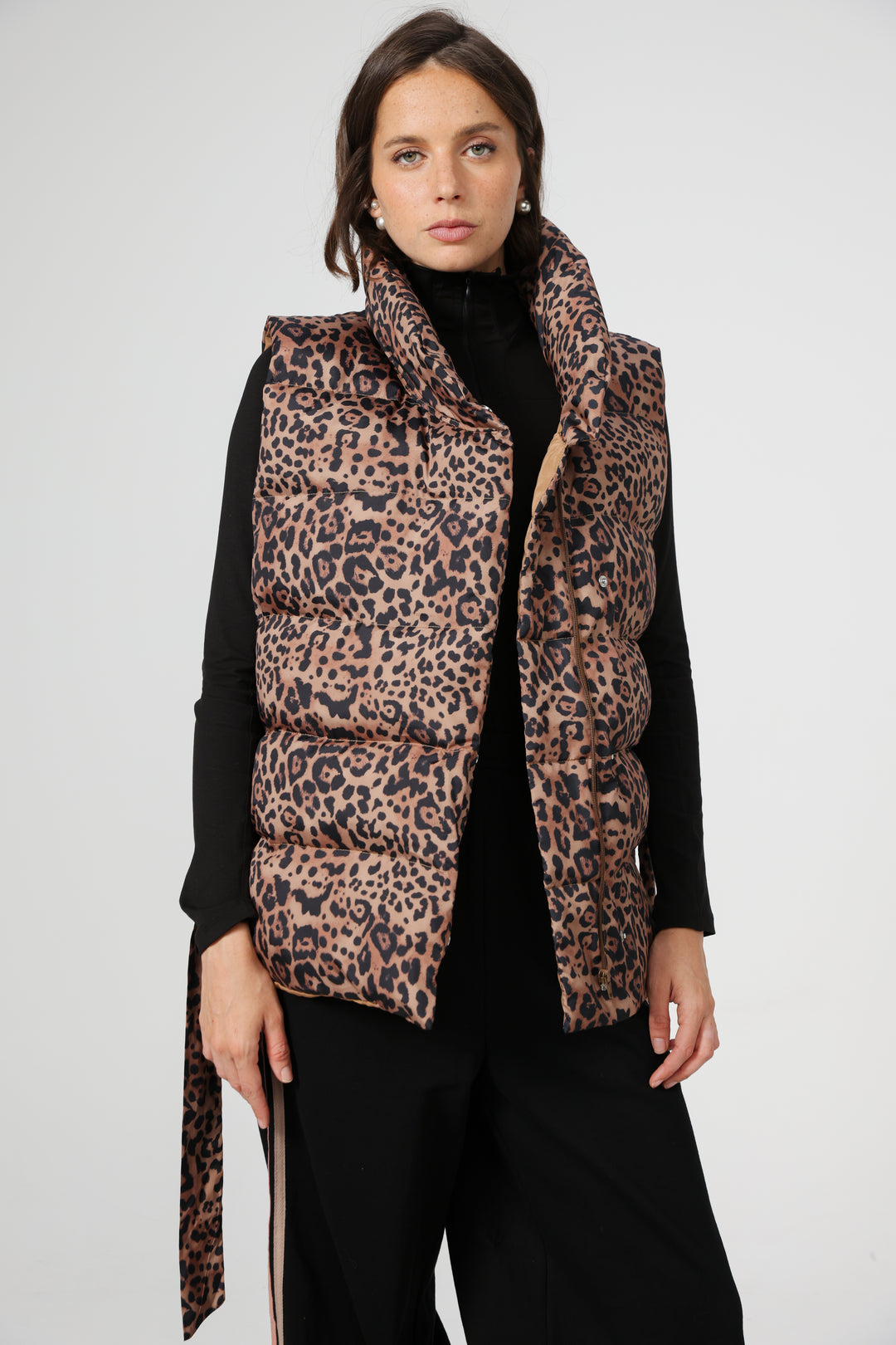 ווסט מנומר גזרה אוברסייז Quilted Leopard Vest