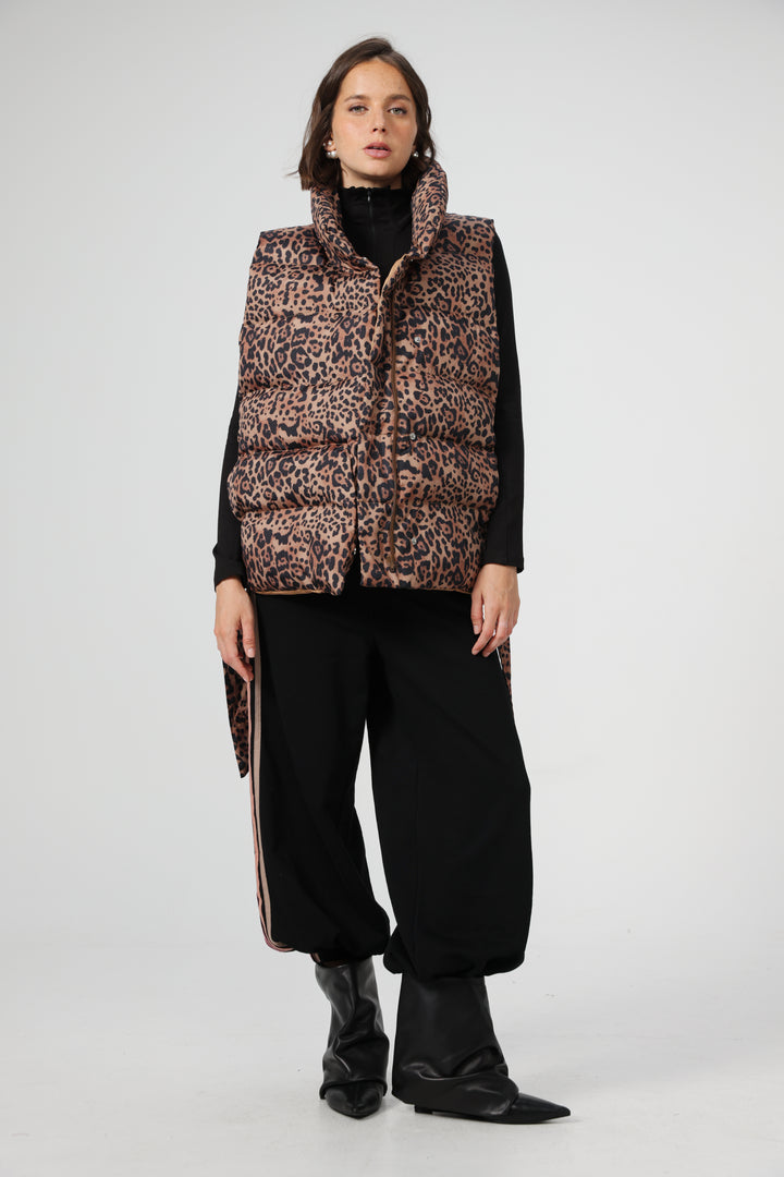 וסט חורף מנומר Quilted Leopard Vest