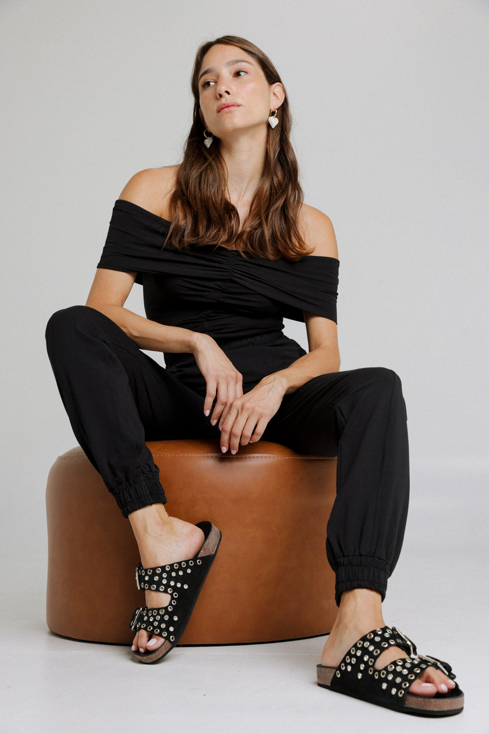 סנדלים שחורים לנשים DNA NO.2 Black Sandals סיסטרז