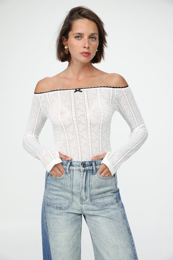 Pointed Cream Mix Off Shoulder Shirt