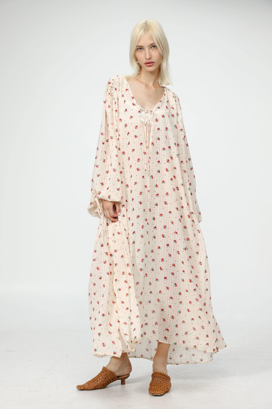 Oversized Cream Floral Maxi Dress