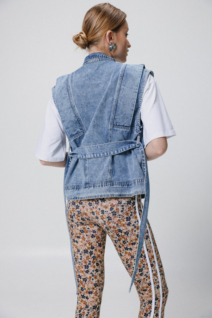 Vesty Blue Denim Vest