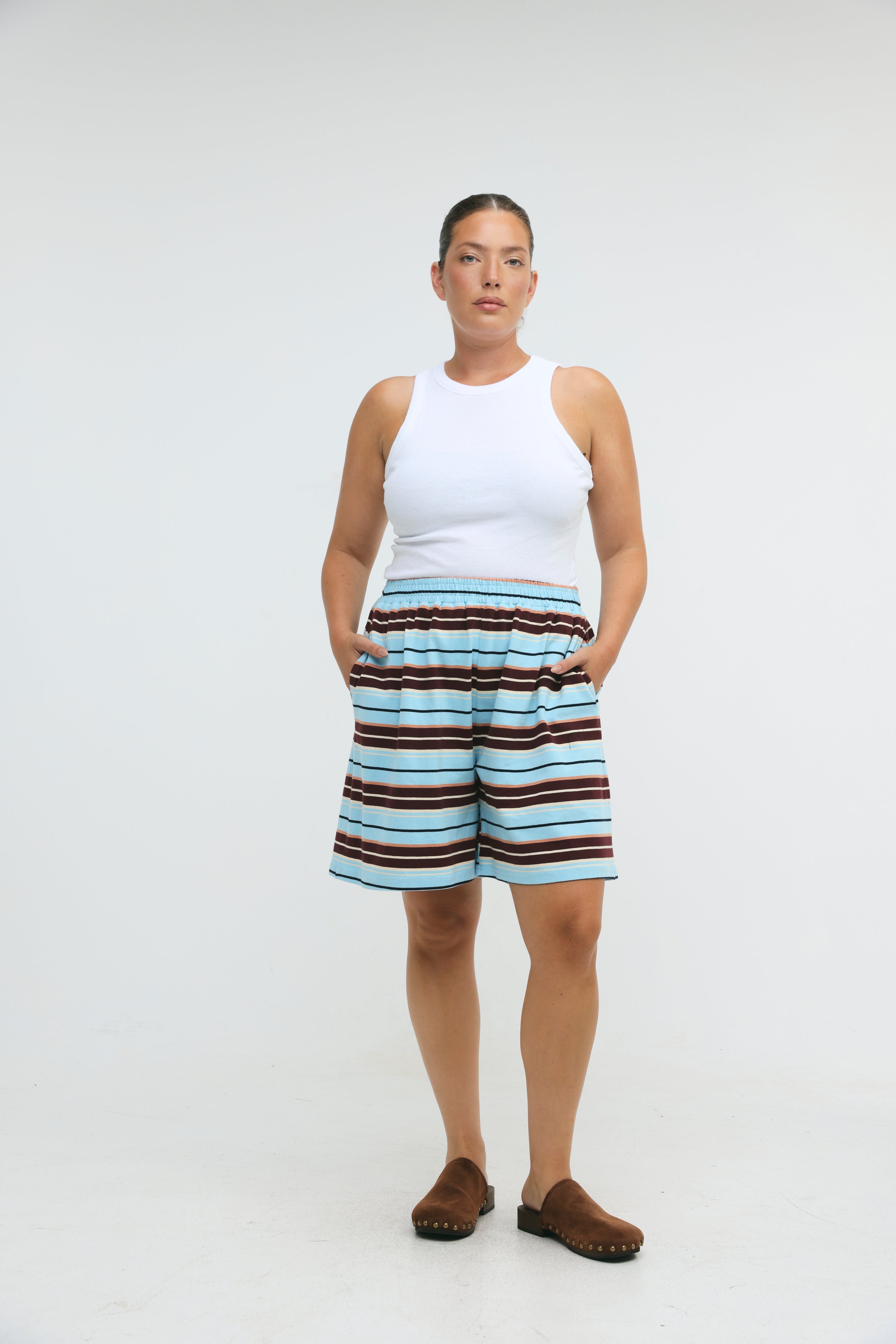 Crossing Wine Stripes Shorts – SEESTARZ