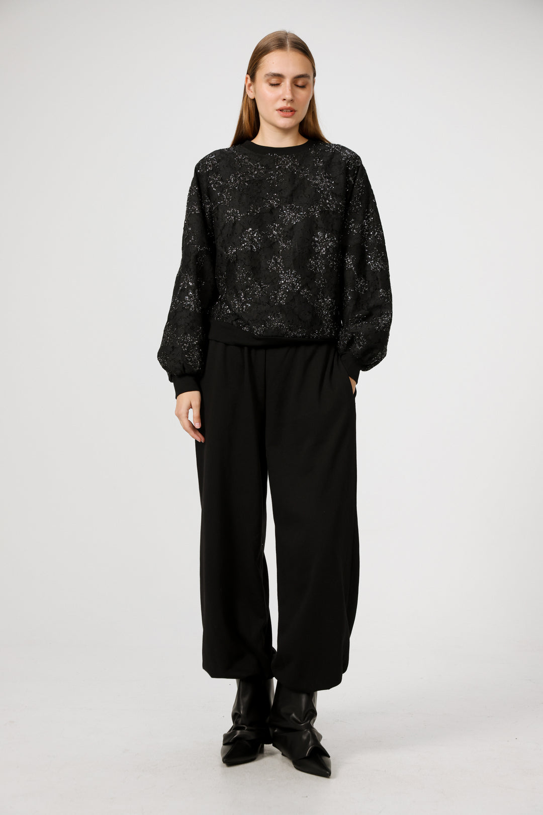 Champagne Black Sweatshirt