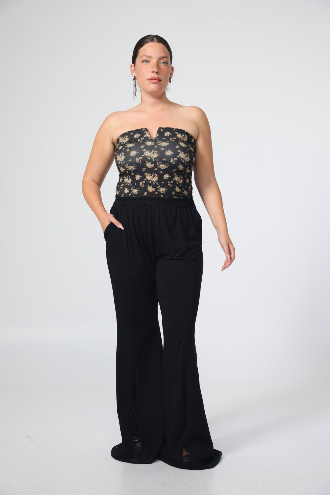 Fantasy Rose Floral V Top