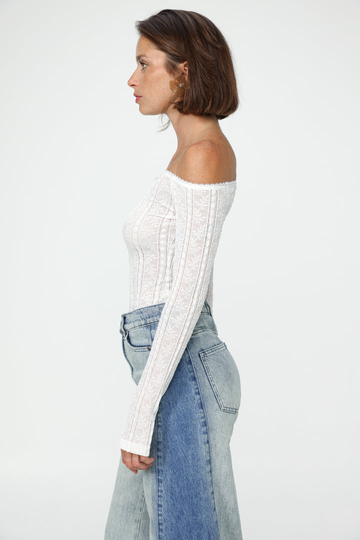 Pointed Cream Off Shoulder Shirt