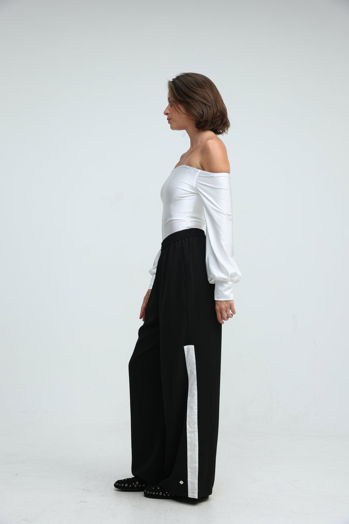 Breeze Black/White Bottoms