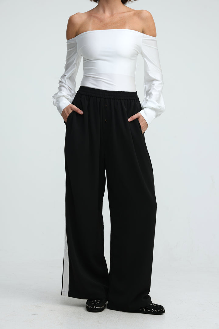 Breeze Black/White Bottoms