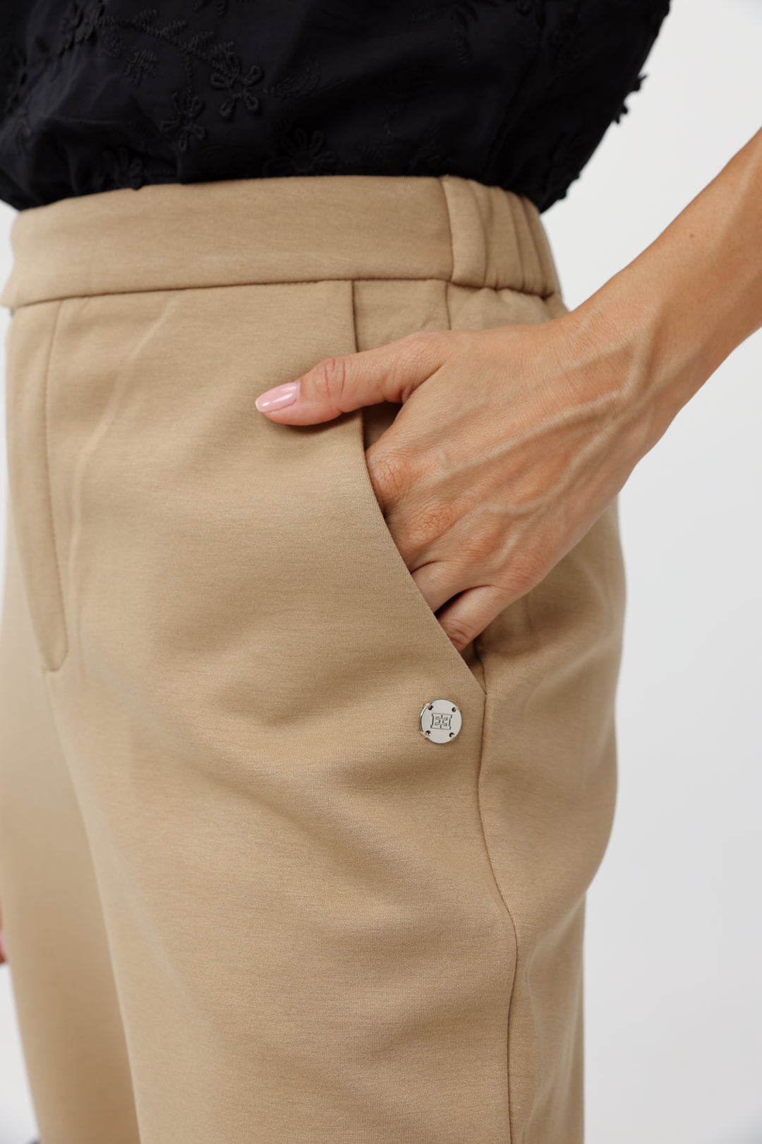 Chat Camel Bottoms
