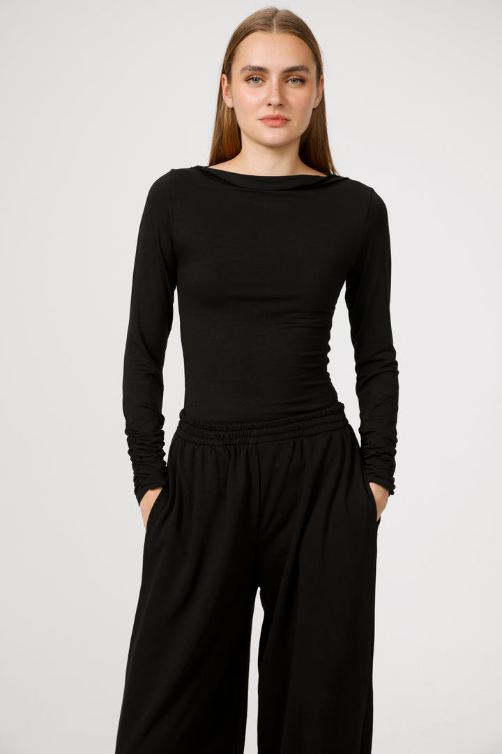 Can Black Shirt