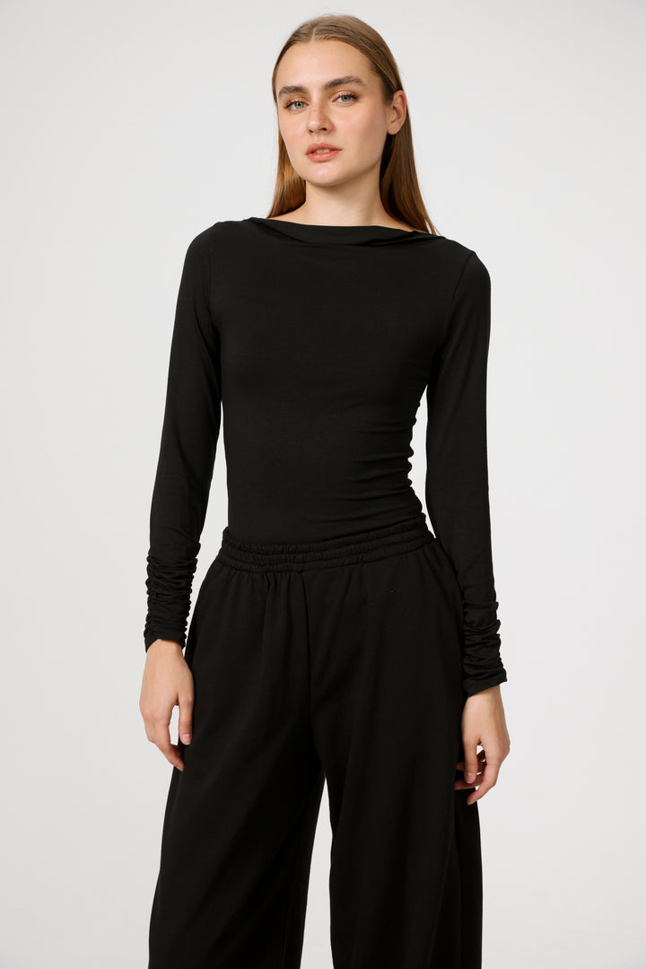 Can Black Shirt