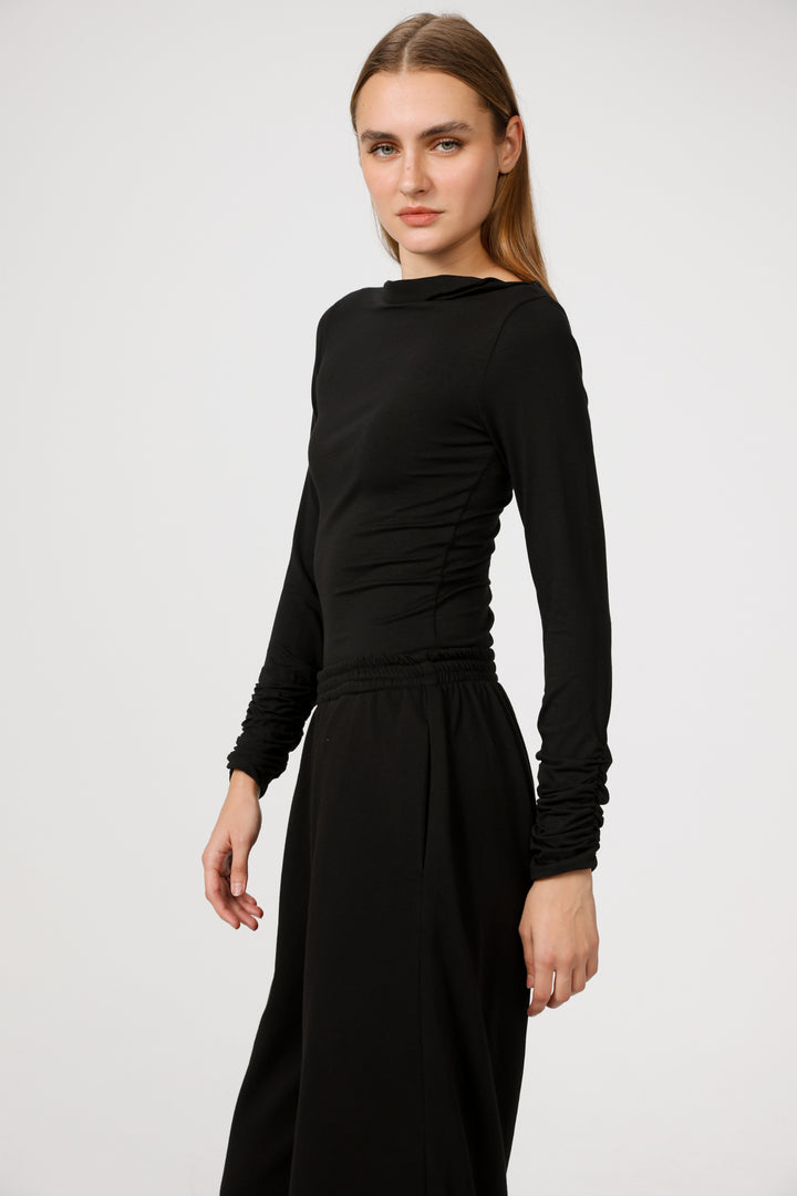 Can Black Shirt