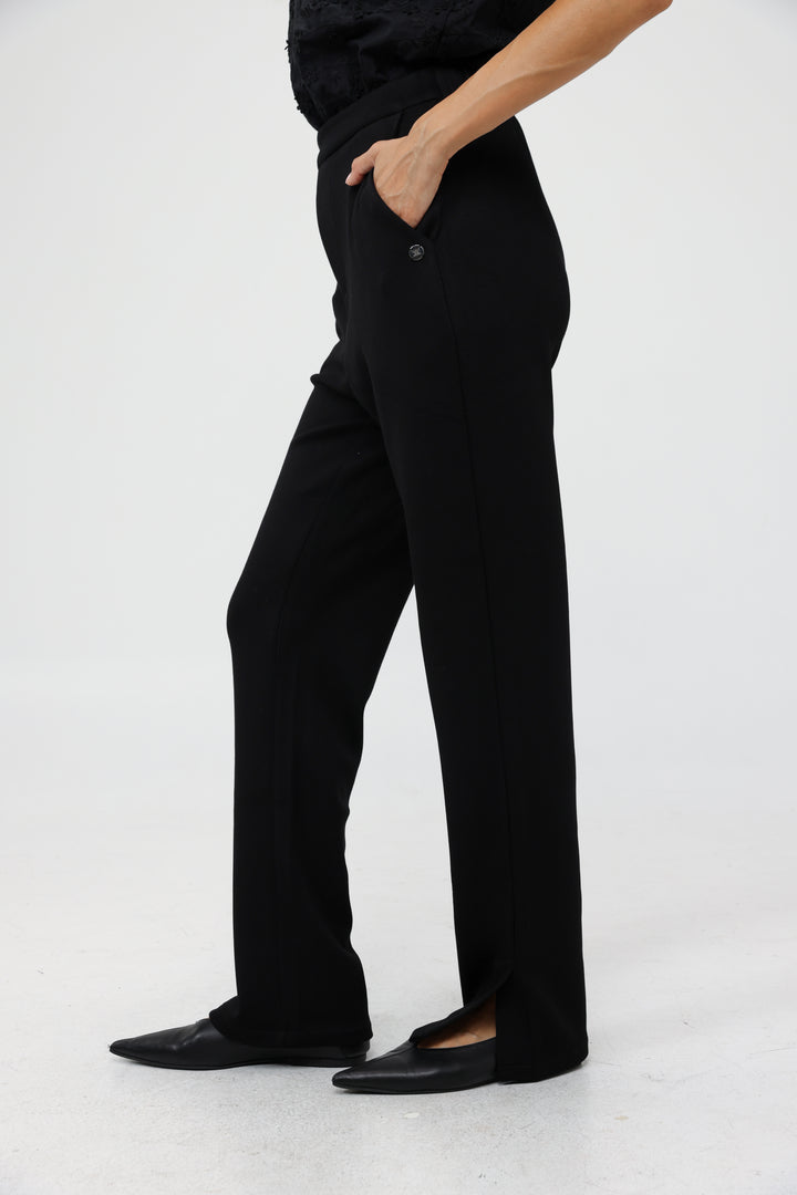 Chat Black Bottoms