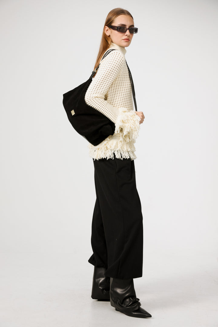 Soft Suede Black Side Bag תיק זמש שחור לאישה