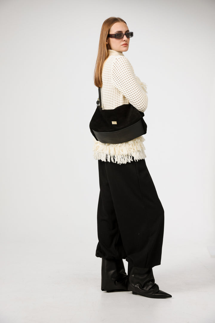 Soft Suede Black Side Bag תיק צד בצבע שחור לנשים