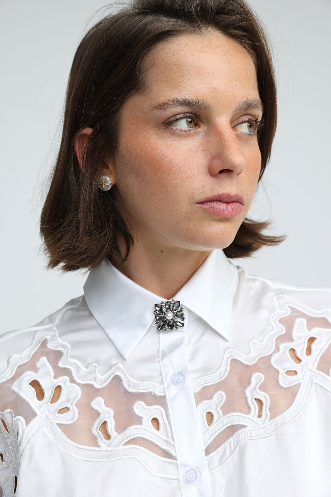 Black Crystal Pearl Flower Button