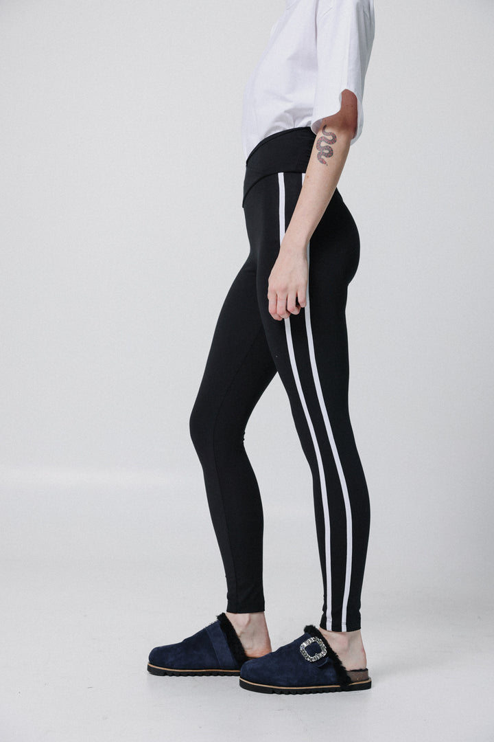 Dani Black&White Striped Leggings