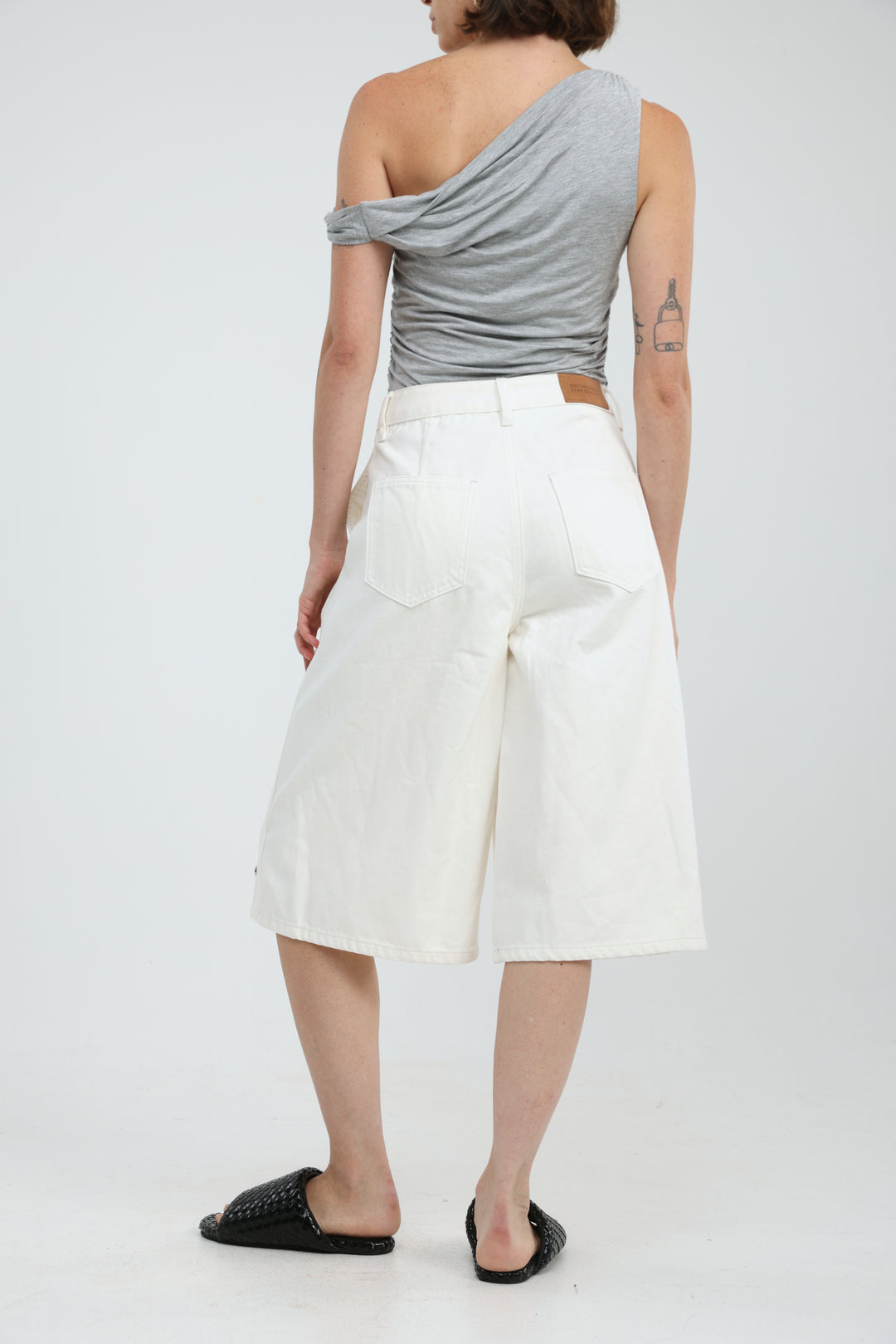 Star 801 White Bermuda Denim