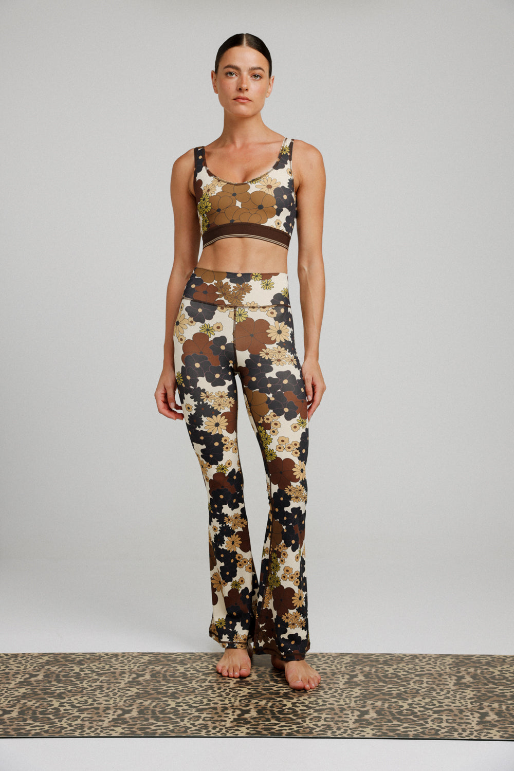 Hershko Floral Flared Leggings