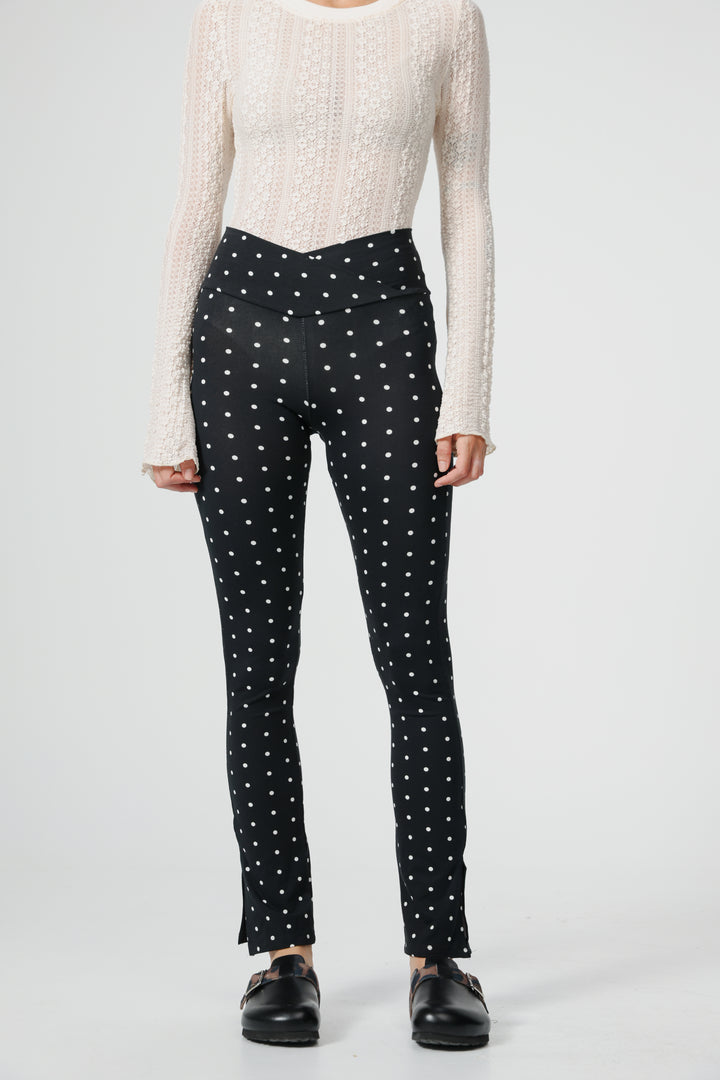 Song Black Dots Leggings