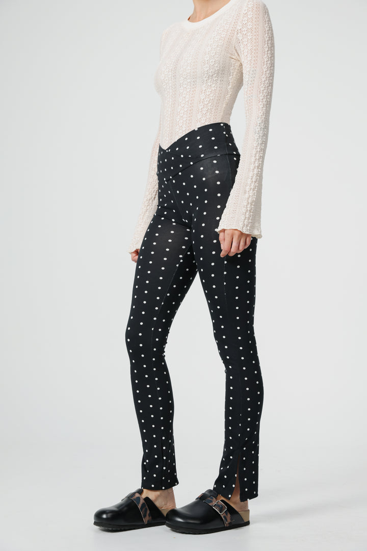 Song Black Dots Leggings