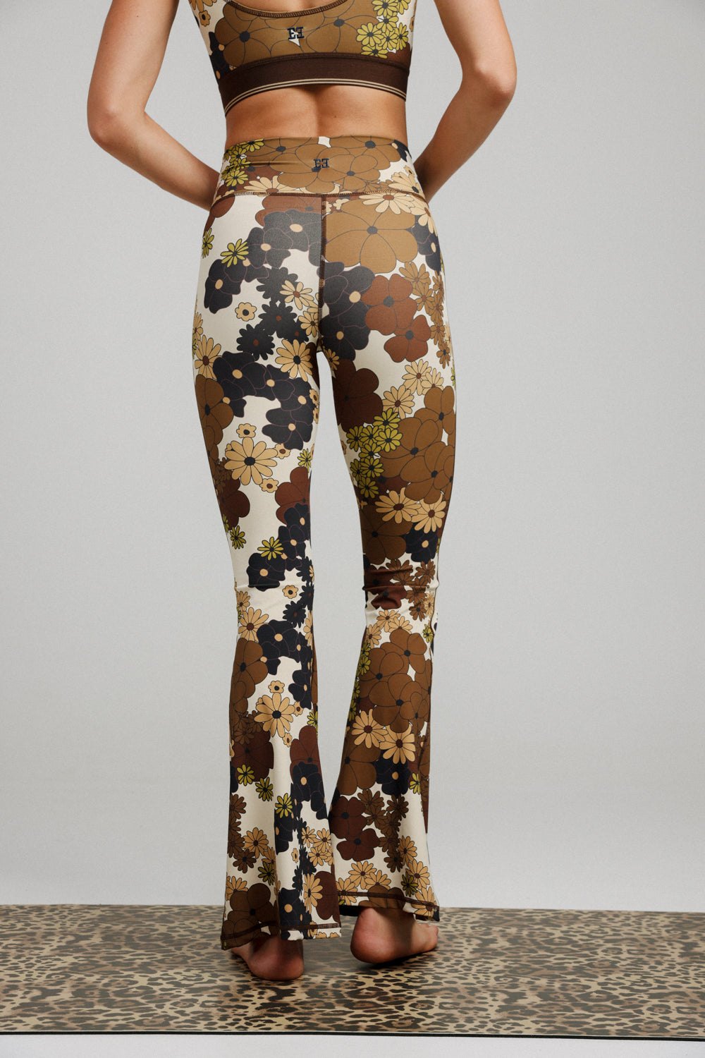 Hershko Floral Flared Leggings