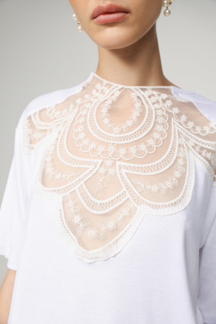 Libi White T-Shirt