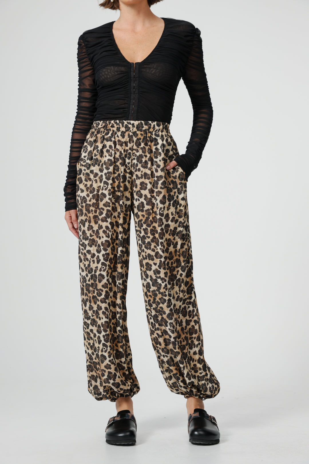 Aladdin Leopard Bottoms