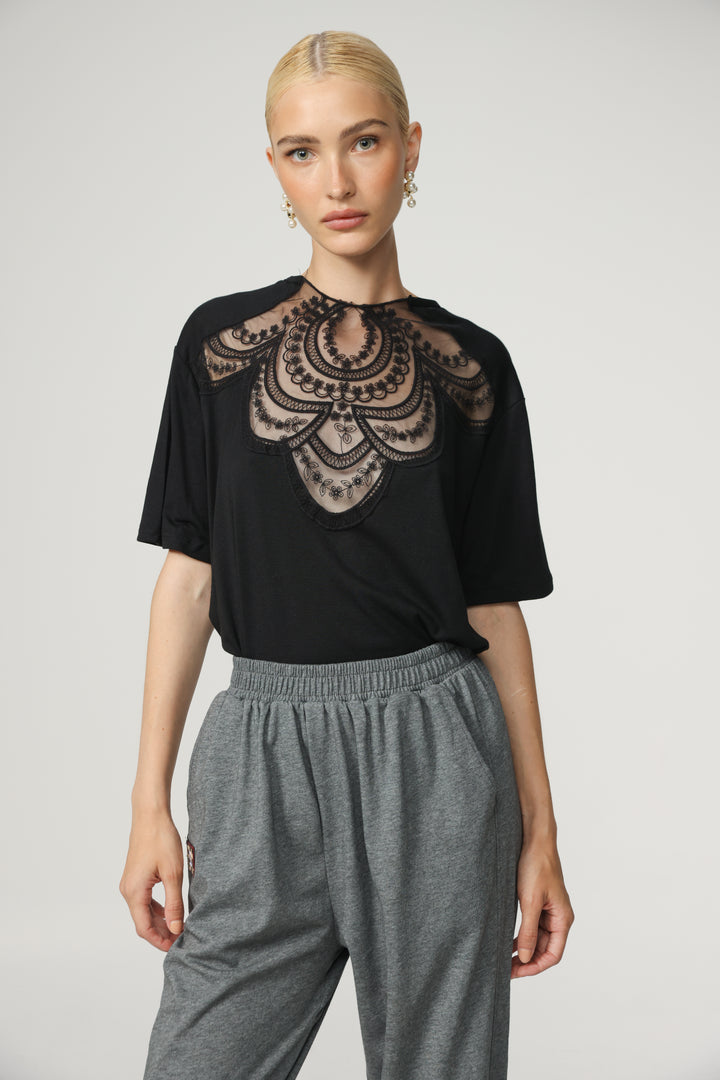 Libi Black T-Shirt