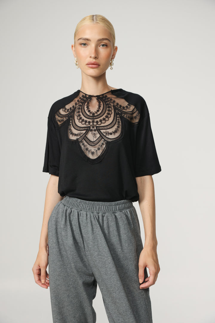 Libi Black T-Shirt