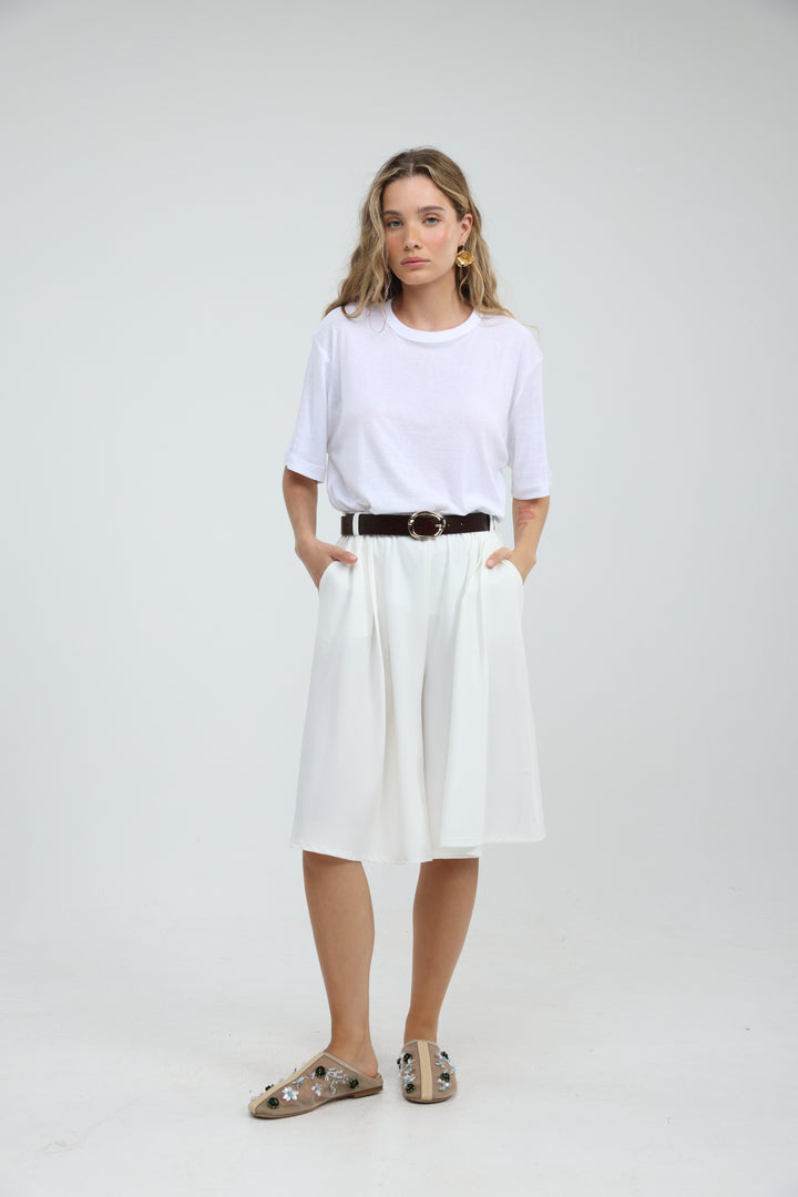Fluid White Bermuda Bottoms