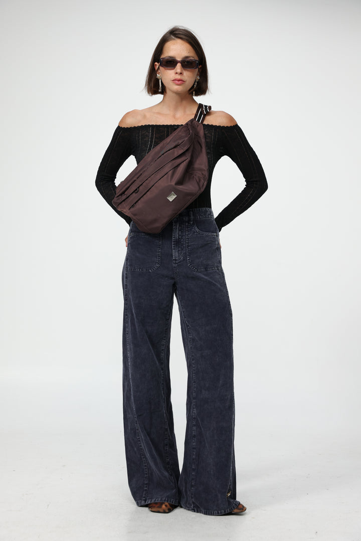 EE Huge Brown Belt Bag