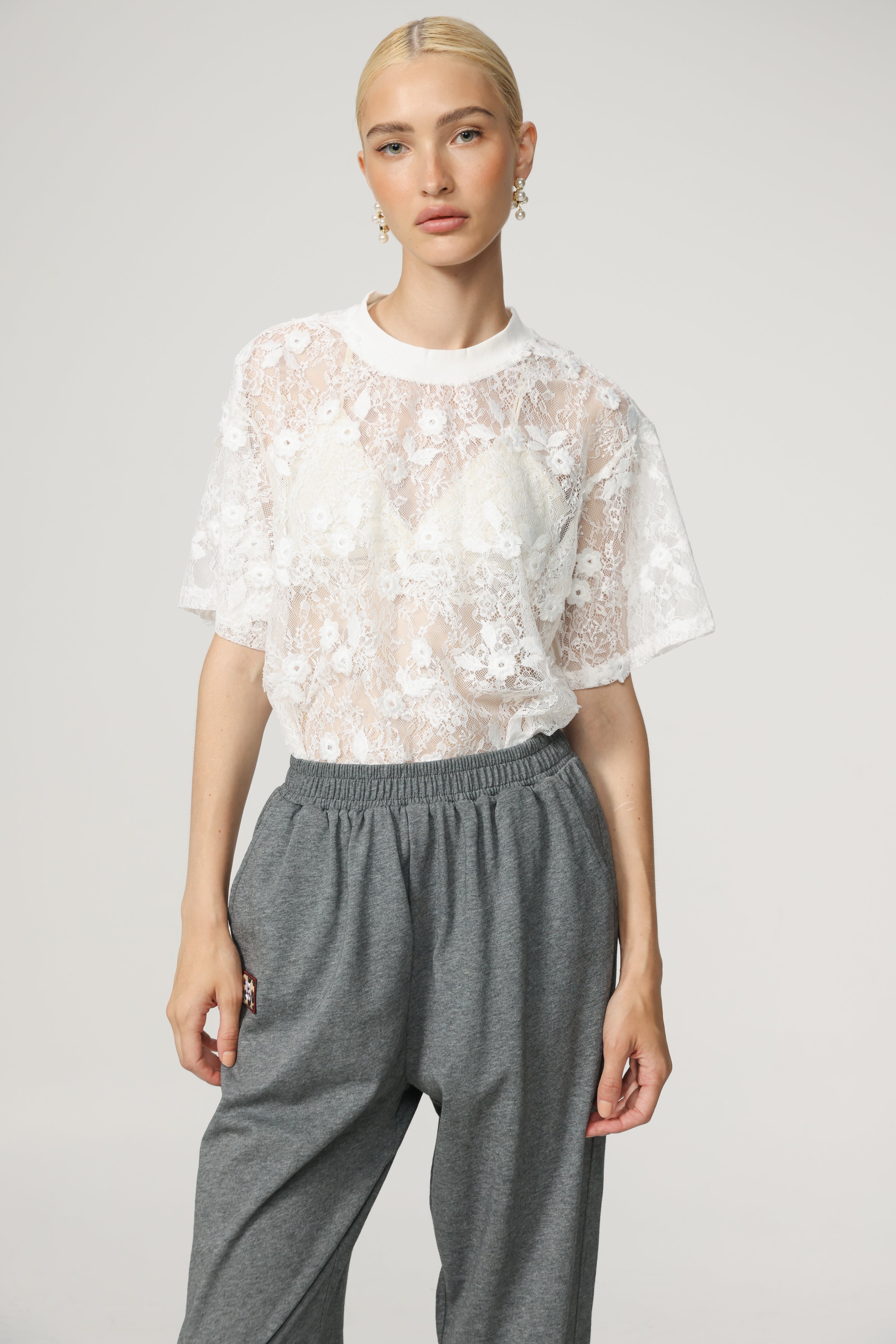 Cal Cream Lace T-Shirt – SEESTARZ