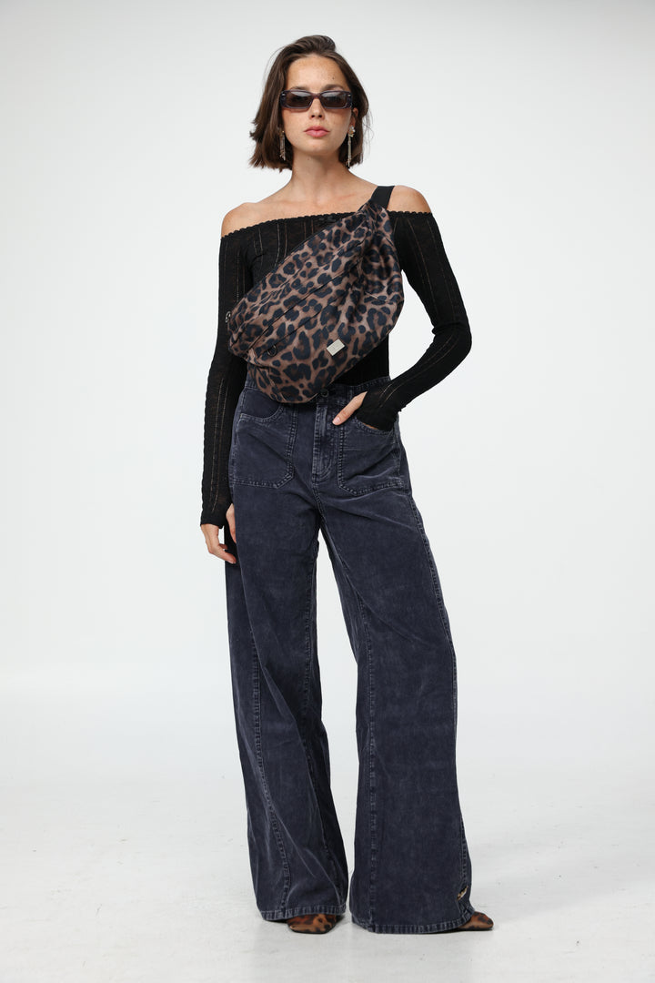 EE Huge Leopard Belt Bag