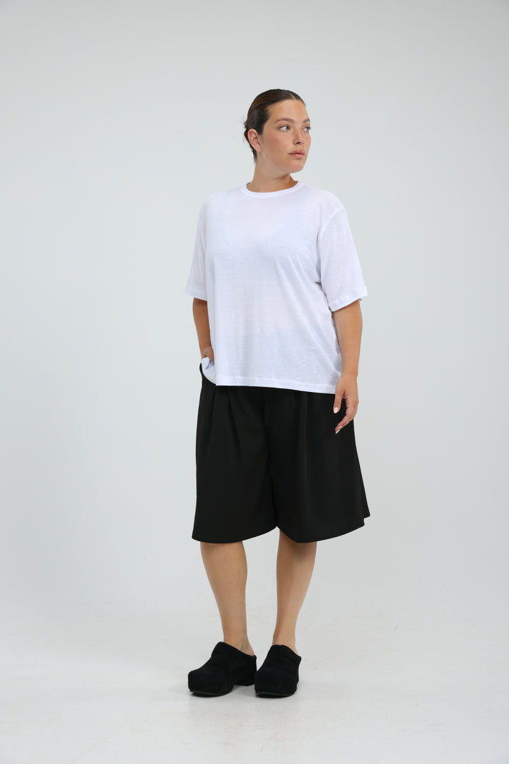 Fluid White Bermuda Bottoms