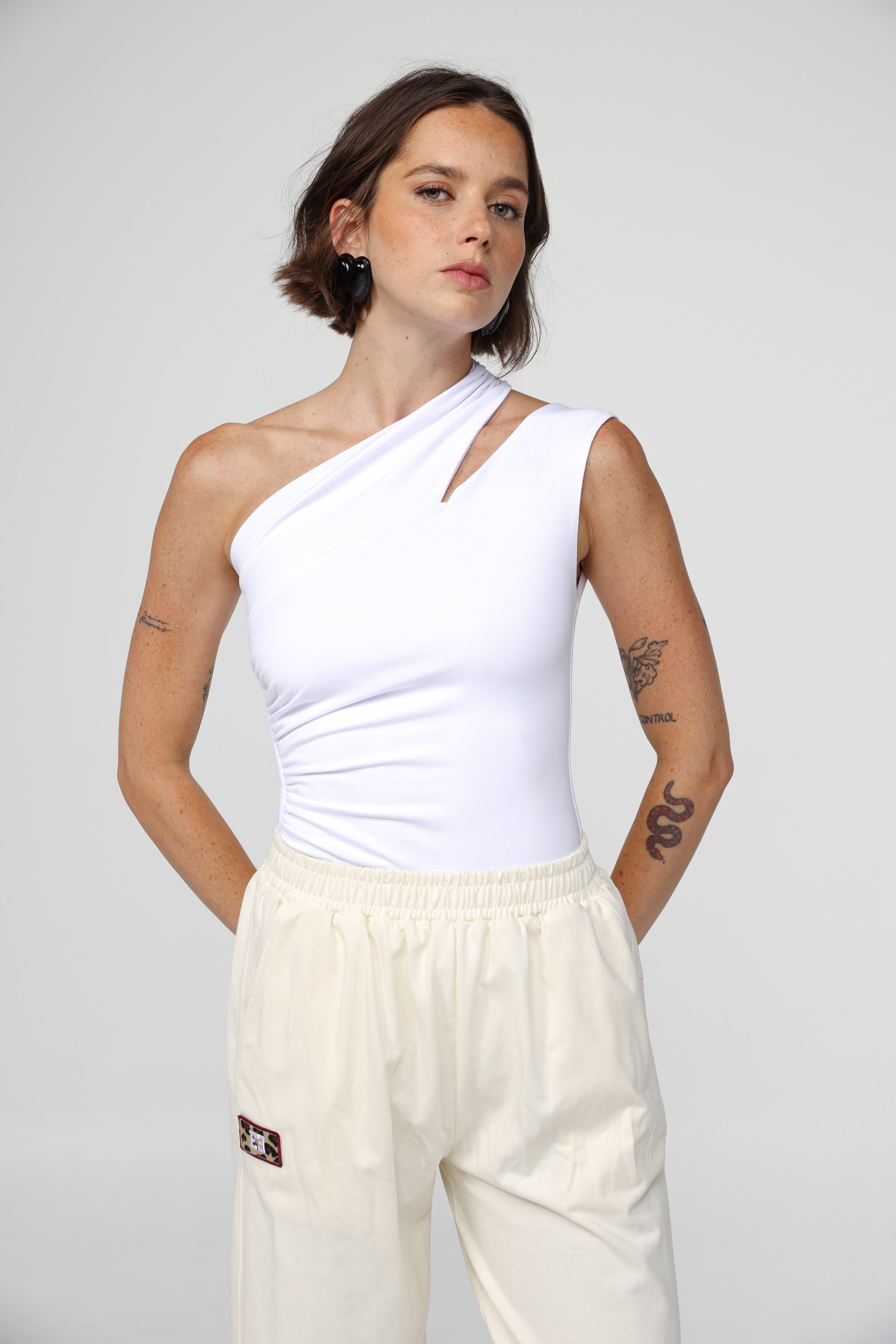 Fade White One Shoulder Top – SEESTARZ