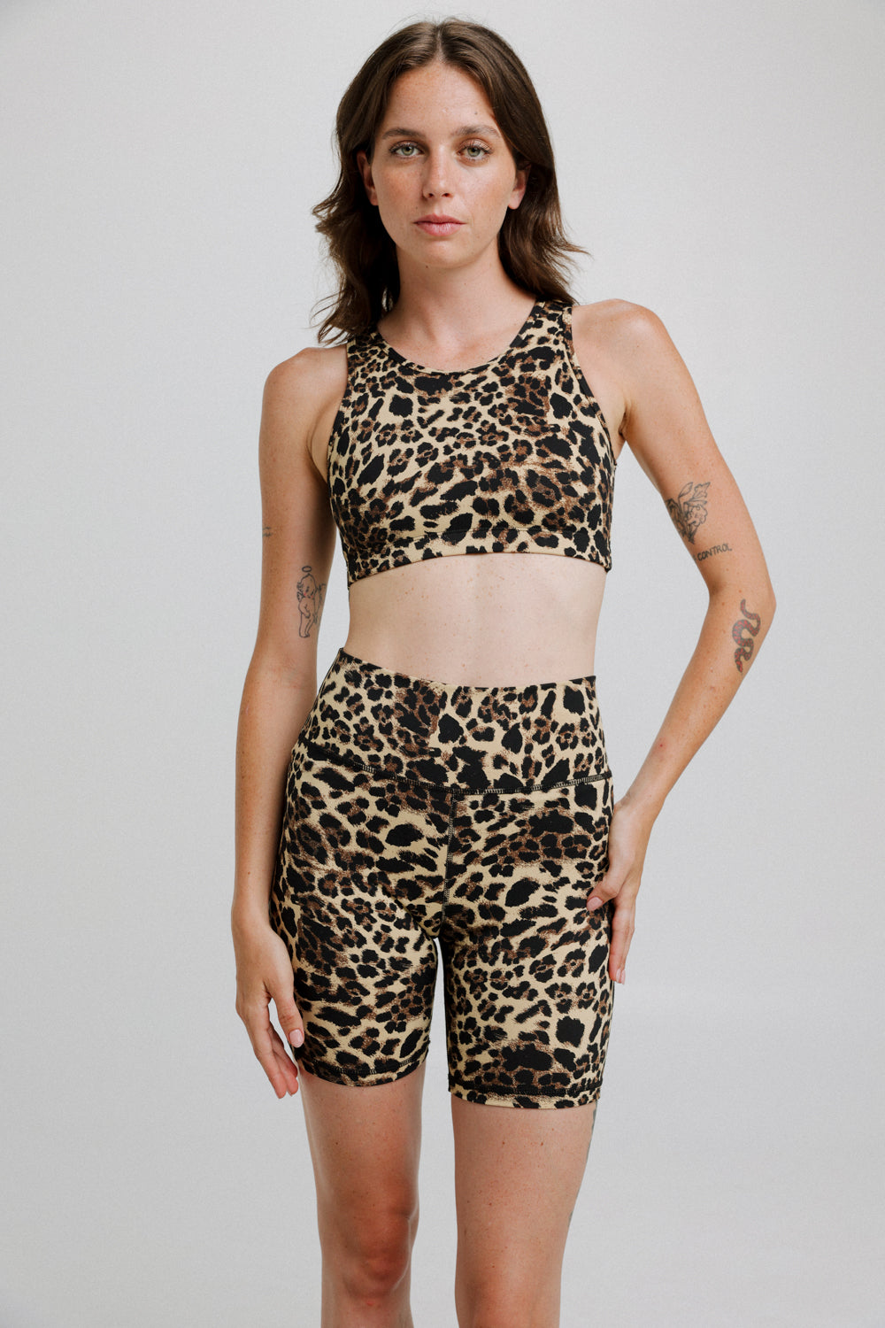 מכנסי ספורט קצרים לנשים Jupiter Short Leopard Leggings סיסטרז
