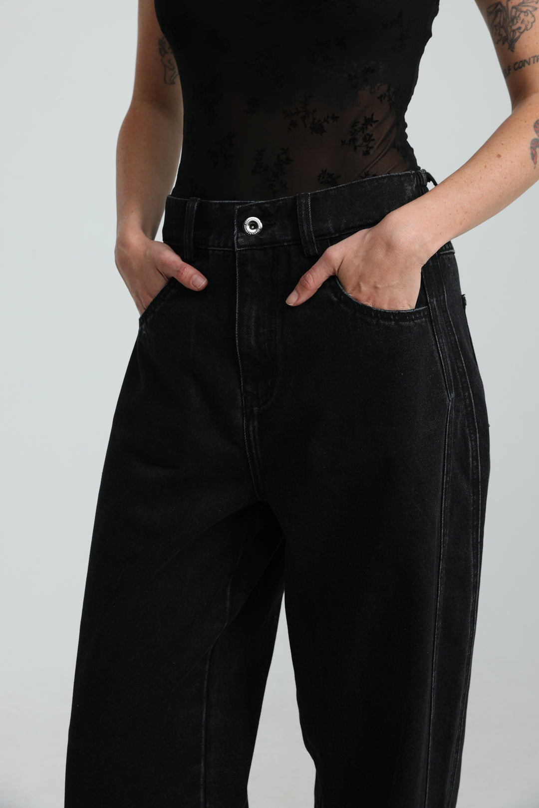 Guri Black Denim