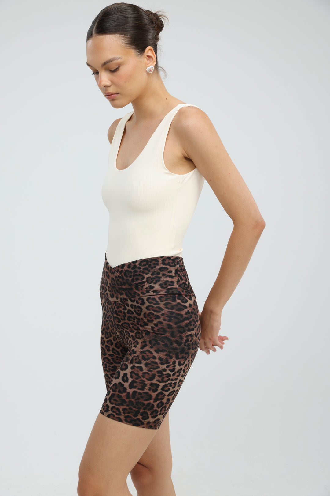 Dani Leopard Short Leggings