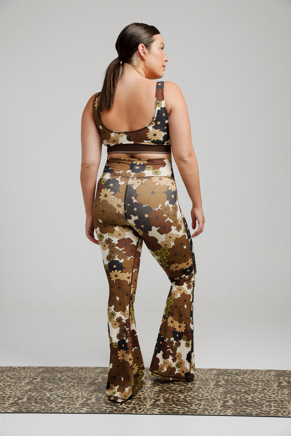 Hershko Floral Flared Leggings