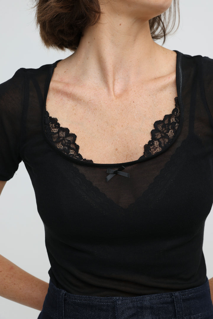 Saba08 Black T-Shirt