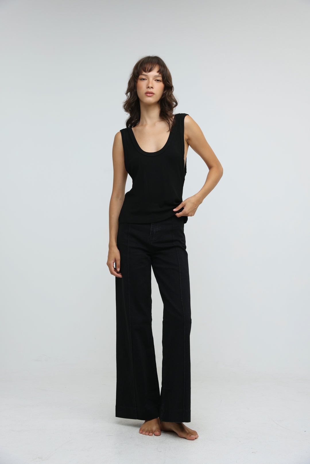 Saba07 Black Tank