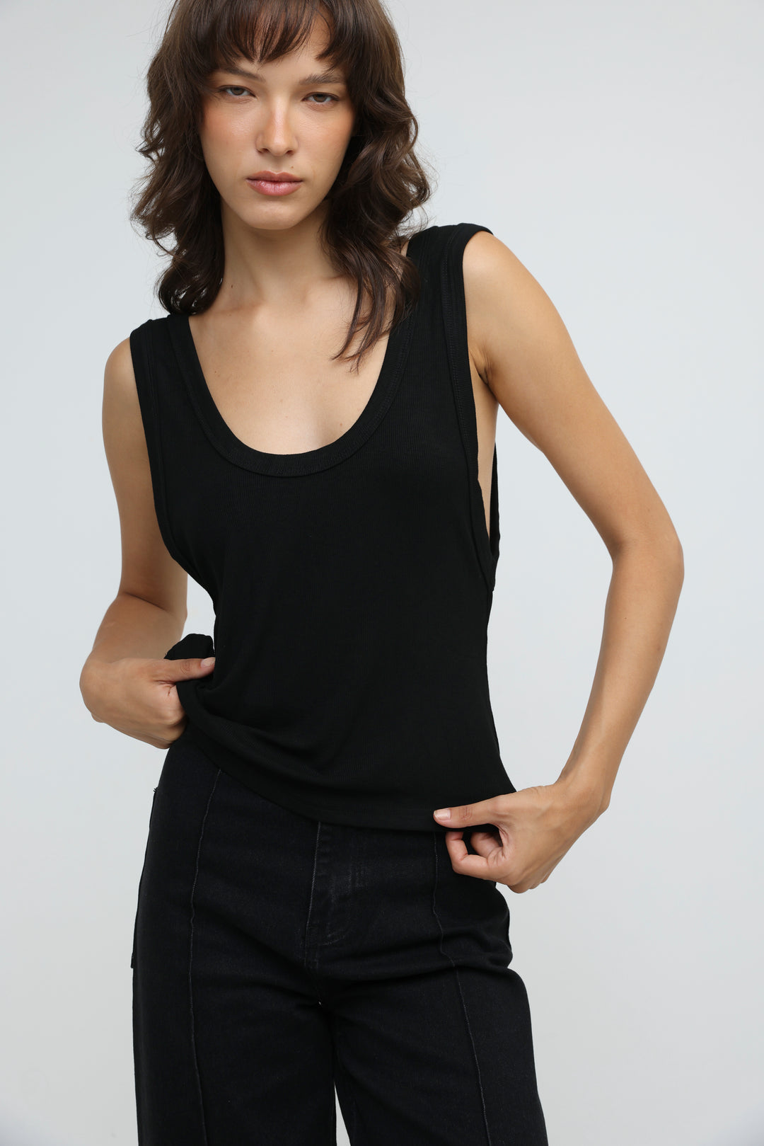 Saba07 Black Tank